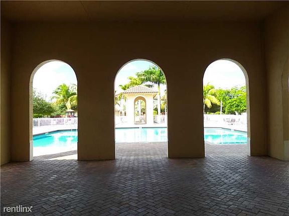 4948-A10079645_401_22