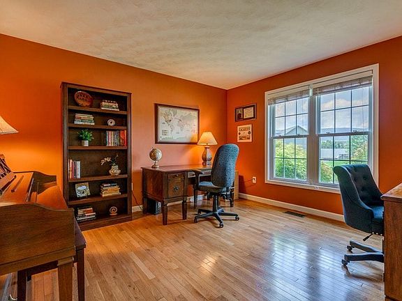 5th image of 1806 High Gate Ln