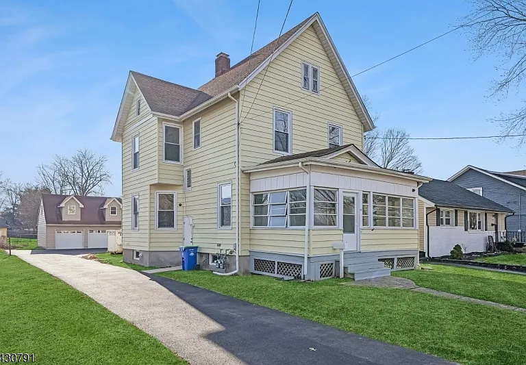 171 S Bridge St #1 — Photo 1