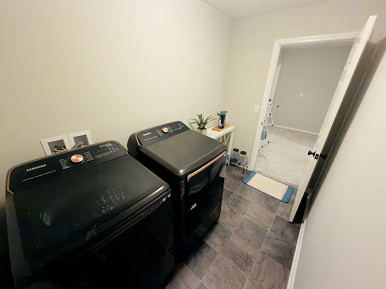 8951 Philmont Curve Dr — Photo 27