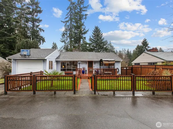 14834 Fremont Avenue N, Shoreline, WA 98133