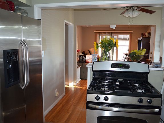 2nd image of 3848 Radnor Ave