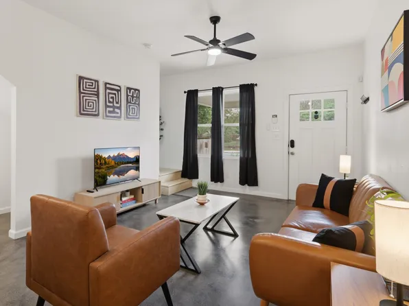 1835 Dawson St #102, San Antonio, TX 78202