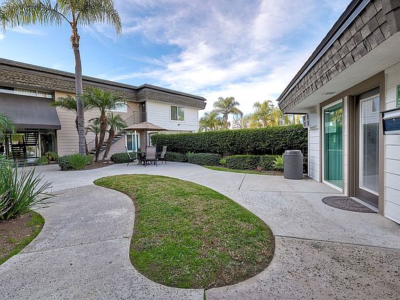 2nd image of 7914 La Mesa Blvd #776f18ccb