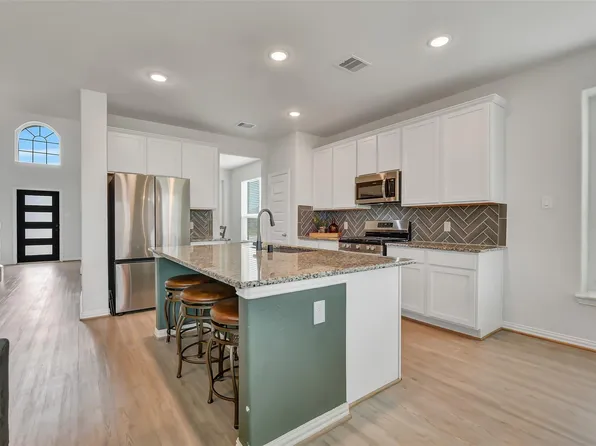 5330 Camerford Ct, Alvin, TX 77511