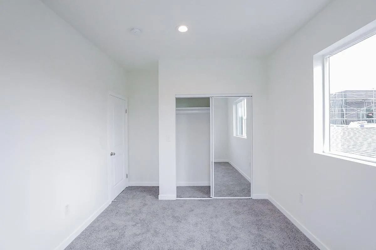 2820 2822 South Cloverdale Ave — Photo 1