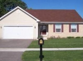 2966 Ellsworth Dr, Yorkville, IL 60560