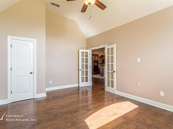 4th image of 242 Southwind Cir