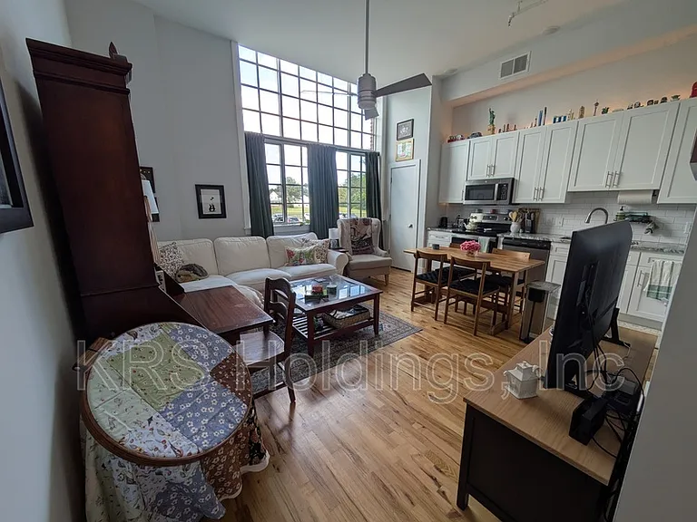 306 N Road St #125 — Photo 8