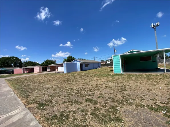 1525 Lazy Ln, Corpus Christi, TX 78415