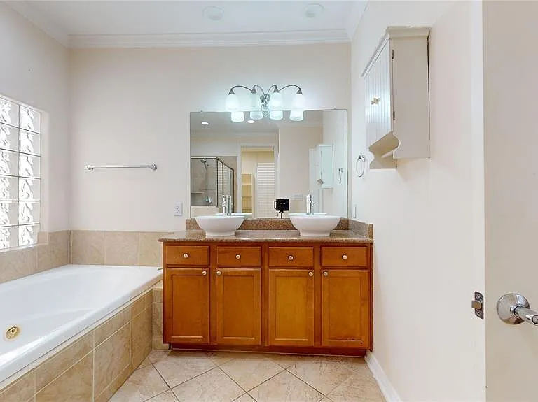 1502 Birdsall St — Photo 31