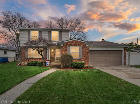 30502 Birch Tree Dr, Warren, MI 48093