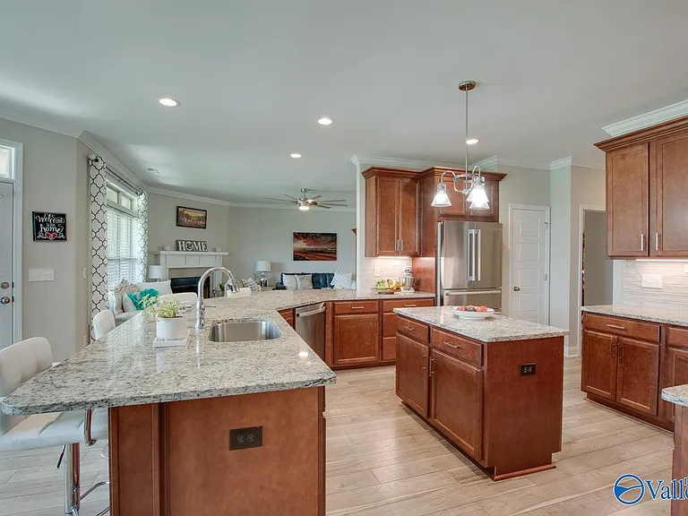 7619 Flint Crossing Cir — Photo 12