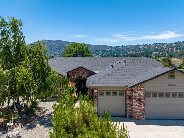 29840 Rollingoak Dr, Tehachapi, CA 93561