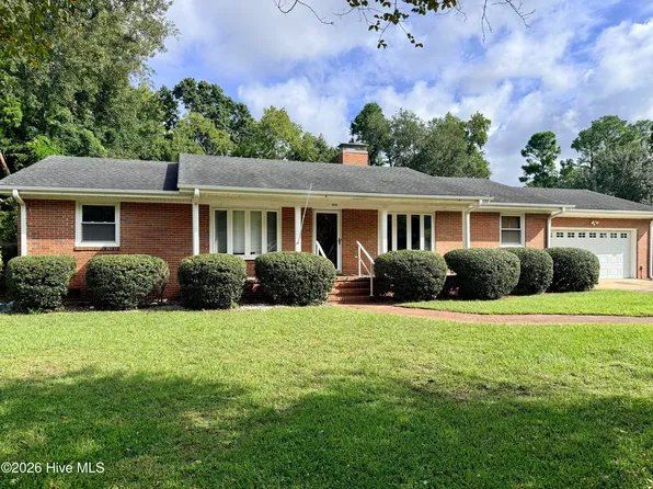 4825 College Acres Drive, Wilmington, NC 28403