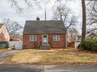 88 Janet St, West Springfield, MA 01089