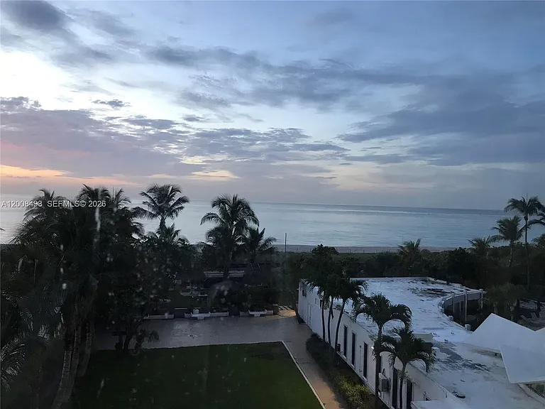 5055 Collins Ave #4C — Photo 3