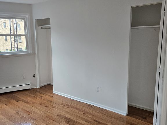 3rd image of 18 Sherwood Ave Floor 1