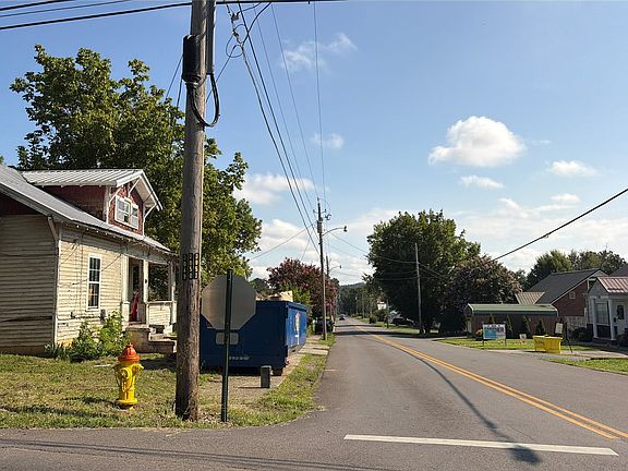 4th image of 228 Mineral St