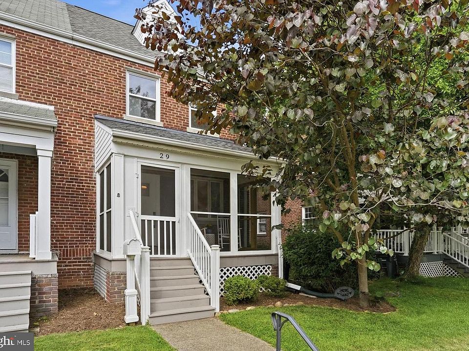 1st image of 29 N Bedford St