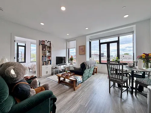327 Communipaw Ave #403 Photo 1