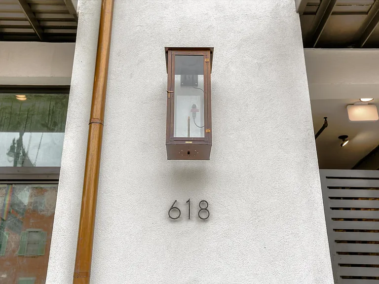 618 N Rampart St #202 — Photo 20