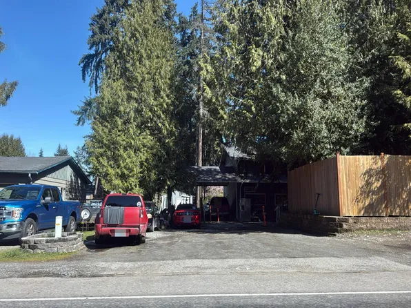 4509 W Tapps Dr E, Lake Tapps, WA 98391