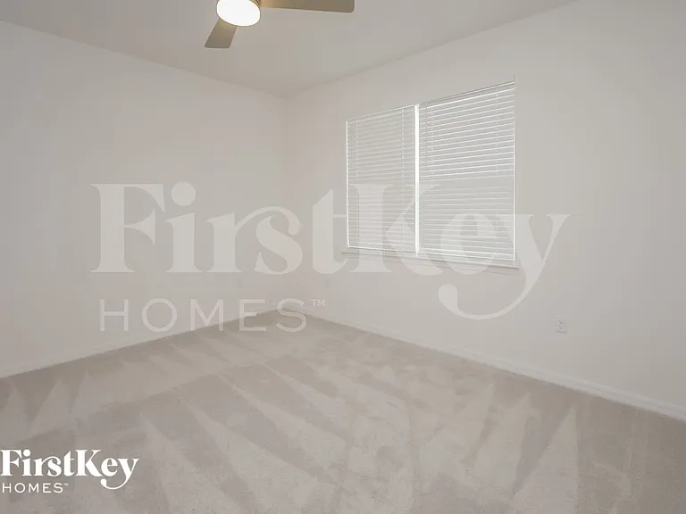 356 Corbel Ln — Photo 7