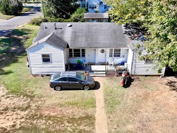 1001 N Nashville Ave, Sheffield, AL 35660