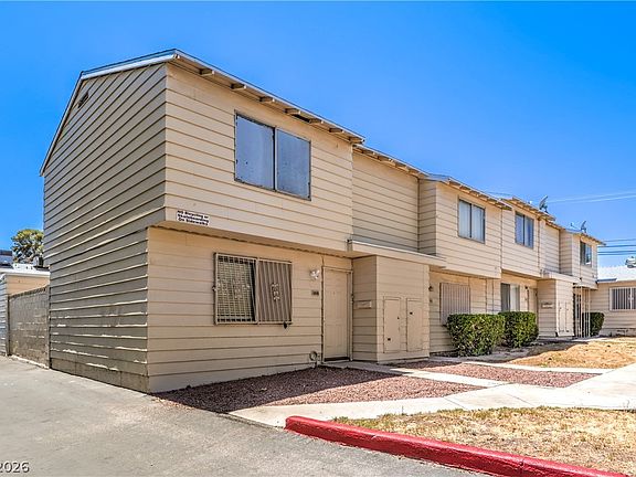 3rd image of 5086 Mountain Vista St