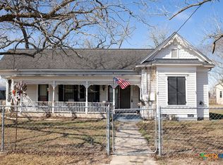 202 E 4th St, Nordheim, TX 78141