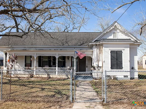 202 E 4th St, Nordheim, TX 78141