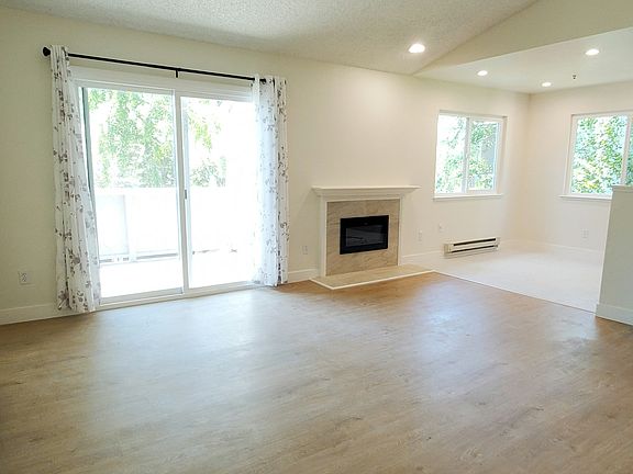 2nd image of 37426 Parish Cir