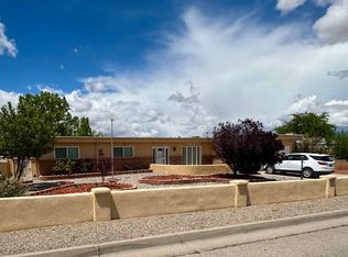 815 Villa Verde Dr SE, Rio Rancho, NM 87124