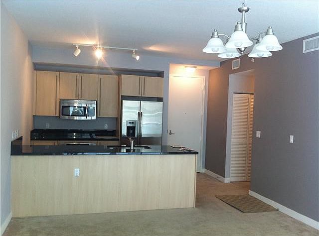 1st image of 1111 SW 1st Ave APT 1121