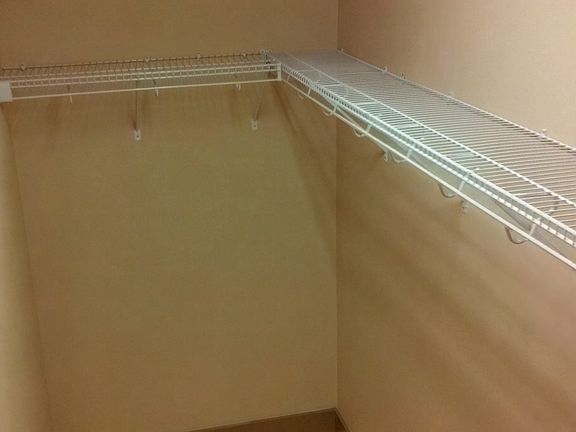 5th image of 806 Wasena Ave SW APT 203
