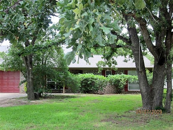 3rd image of 3113 Heatherwood Dr