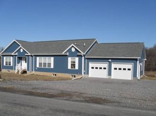 7432 Day Rd, Auburn, NY 13021