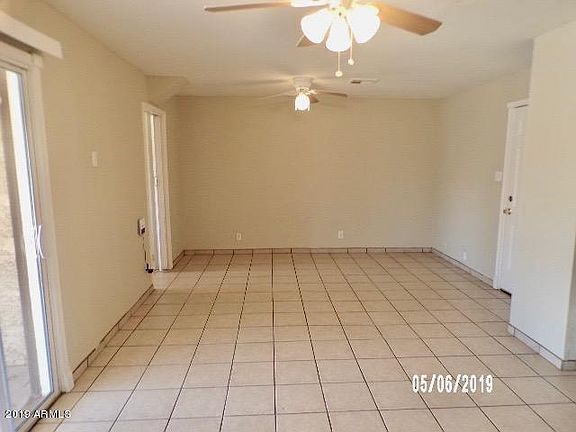 4th image of 5845 W Earll Dr