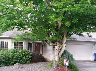 1390 NE Greenway Dr, Gresham, OR 97030