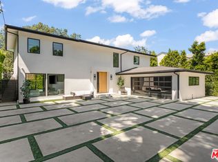 17045 Otsego St, Encino, CA 91316