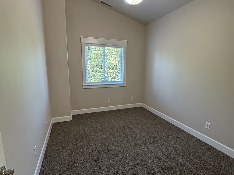 211 Silver St #D — Photo 17