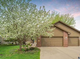 3108 S Tyler Ct, Sioux Falls, SD 57103