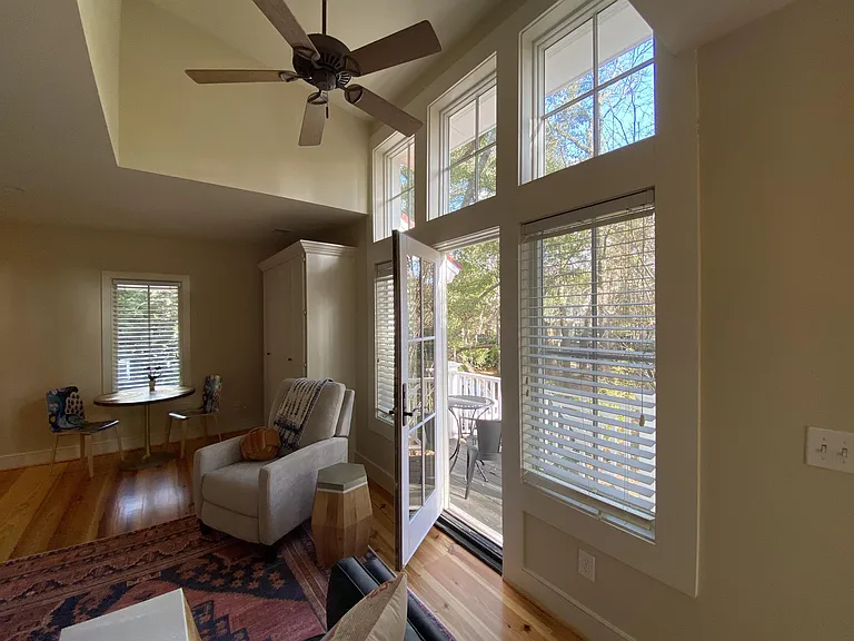 149 N Shelmore Blvd — Photo 5