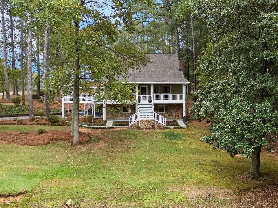 1st image of 165 Hal Jones Rd
