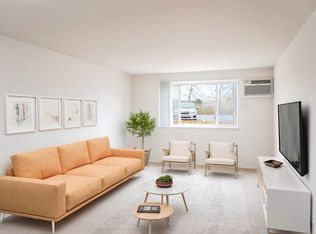 Evergreen, Ann Arbor, MI 48108