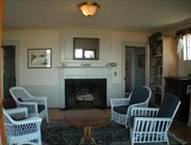 5th image of 208 Water St
