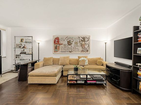 2nd image of 225 W 25th St APT 1E