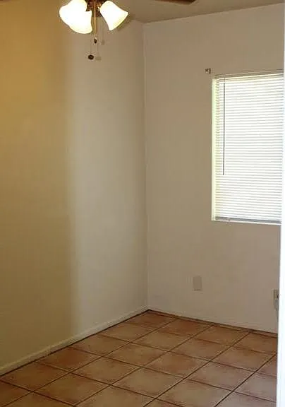 3116 N Winstel Blvd — Photo 2