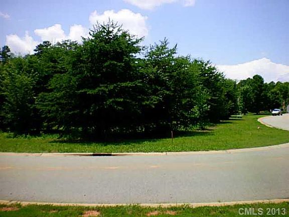 4th image of 105 Alton Ct #1353